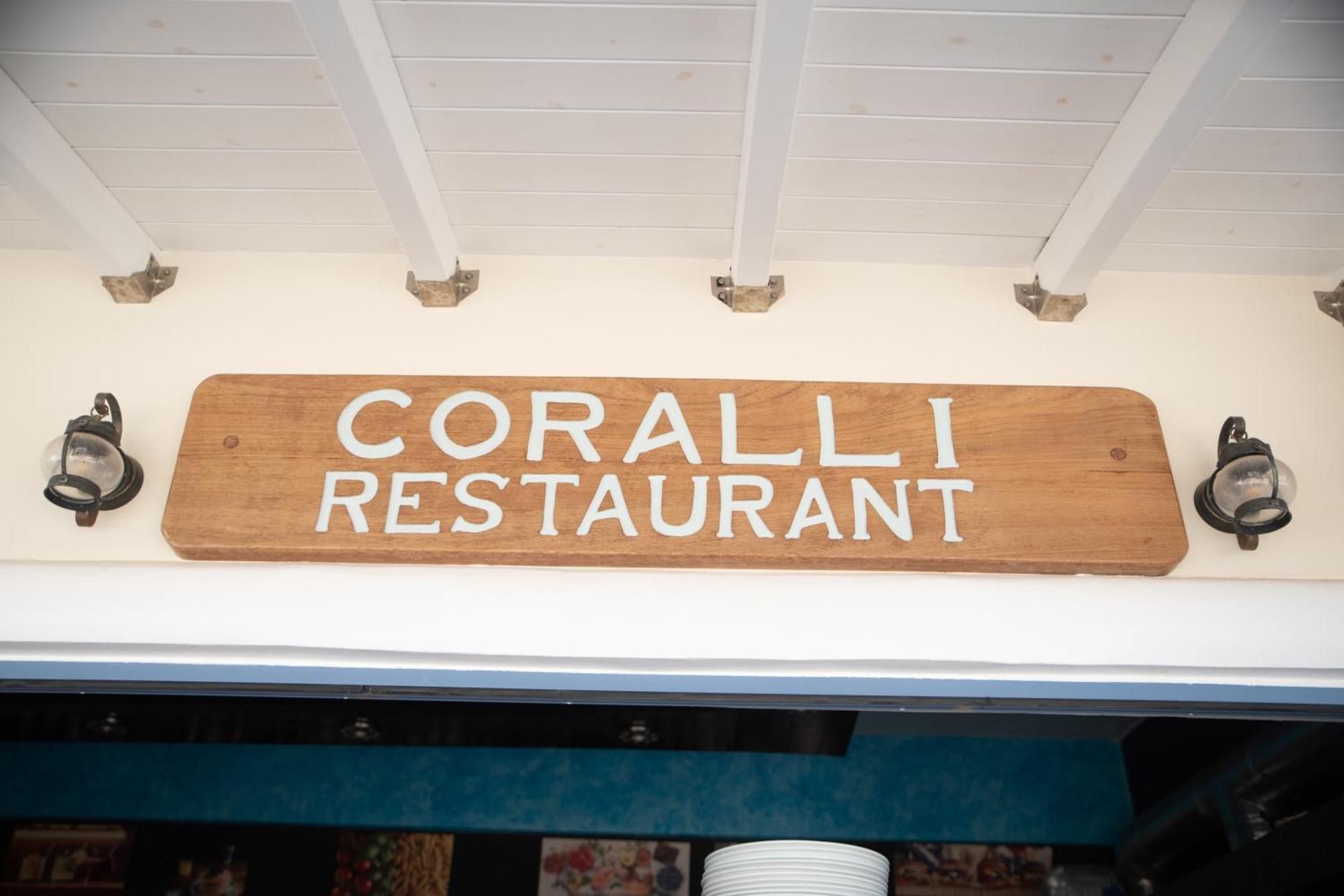Coralli Rooms & Restaurant Elafonissos Eksteriør billede