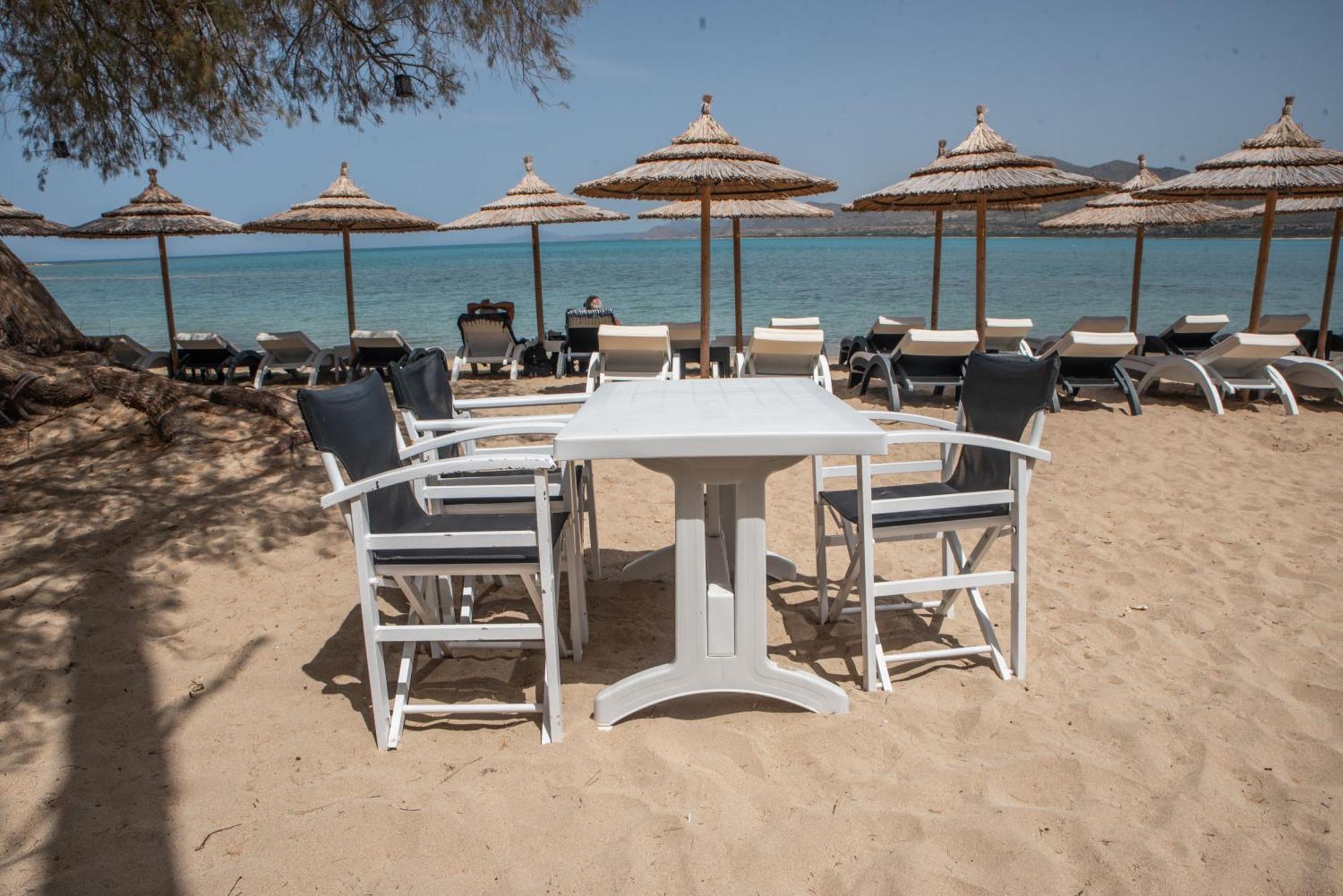 Coralli Rooms & Restaurant Elafonissos Eksteriør billede